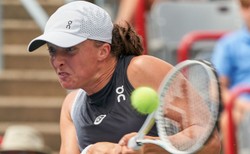 Świątek odpadła z turnieju w Montrealu. W półfinale przegrała z Pegulą