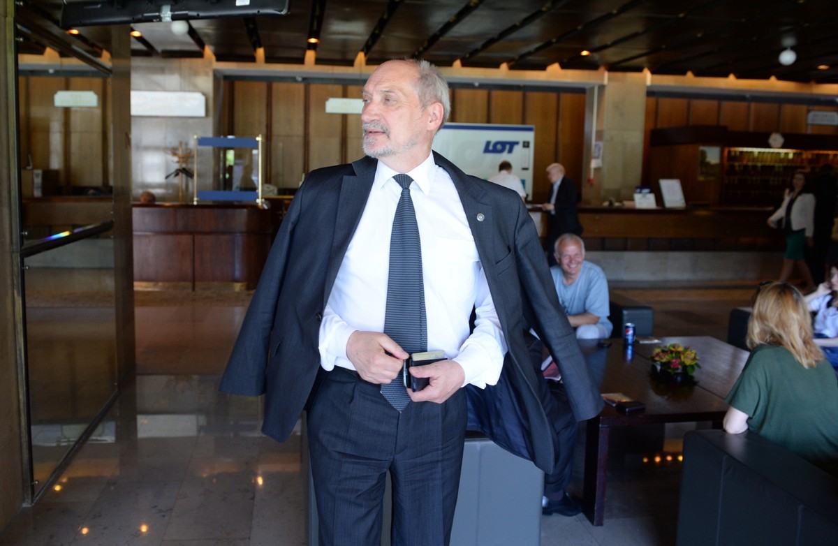 Antoni Macierewicz PAP/Jacek Turczyk