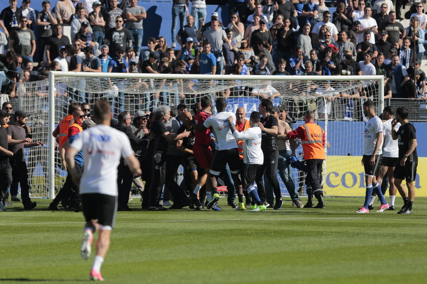 Bastia – Olympique Lyon: kibice zaatakowali Macieja Rybusa i kolegów