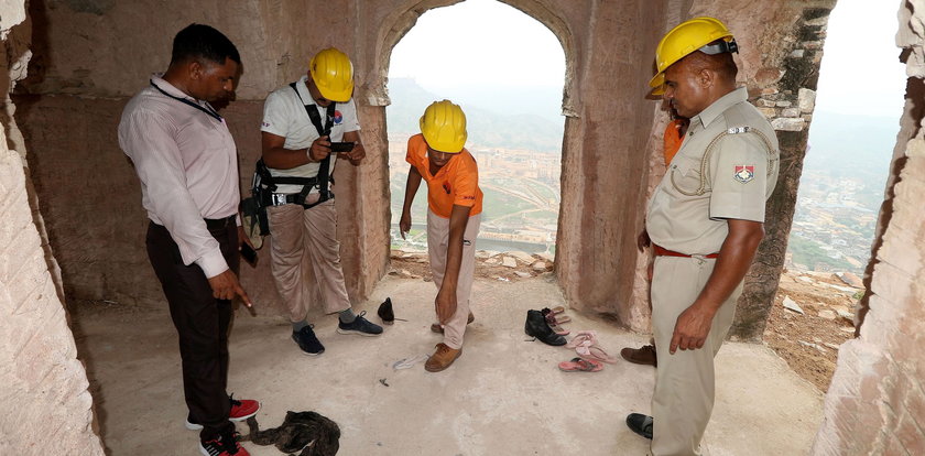 Piorun trafił w zabytkową wieżę z turystami robiącymi selfie. Zginęło 11 osób