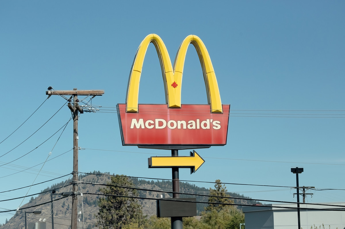 McDonald's w Australii zmienia godziny śniadań. Przez ptasią grypę