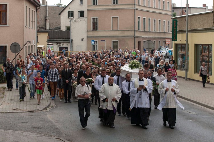 Pogrzeb 10-letniej Kamili z Kamiennej Góry