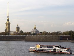 Zardzewiałe samoloty i promy, dziurawe drogi - oto Rosja, siedlisko zacofania