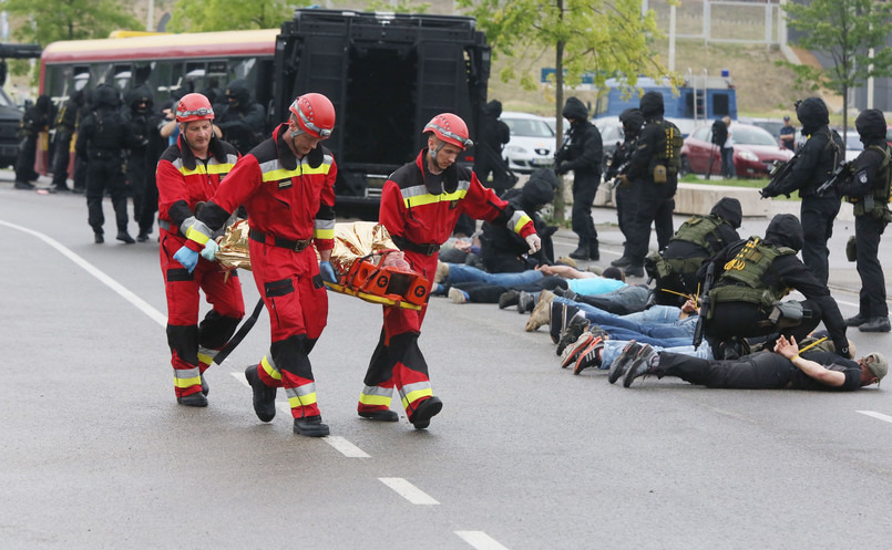 Pozorowany atak terrorystyczny i reakcja w sytuacji zagrożenia. Służby ćwiczą przed szczytem NATO i Światowymi Dniami Młodzieży