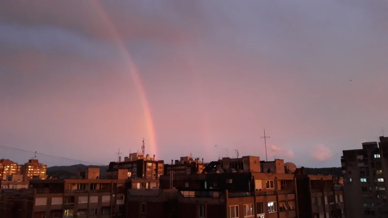 Nišlije obradovala i duga posle nevremena