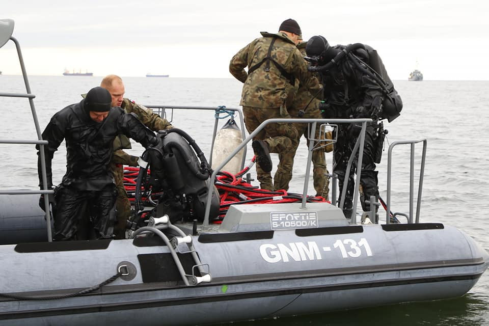 Neutralizacja blisko 1000 kg miny morskiej typu GC znalezionej w pobliżu portu w Gdyni