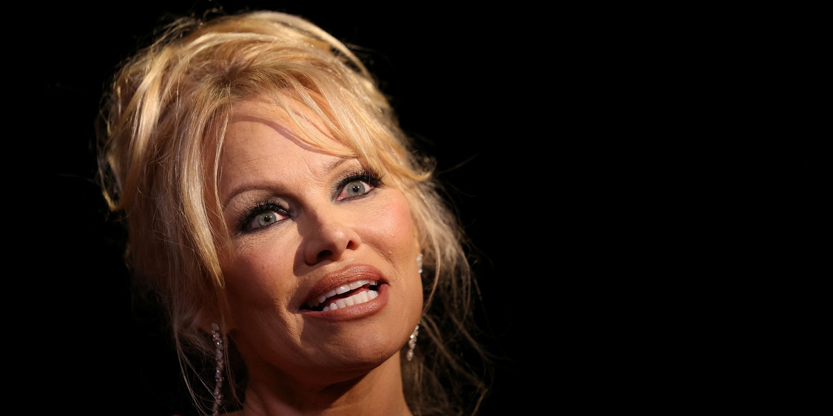 Pamela Anderson szczerze opowiedziała o trudnych doświadczeniach z dzieciństwa