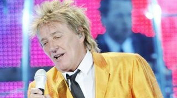 Kétszáz hangfalból dübörög Rod Stewart