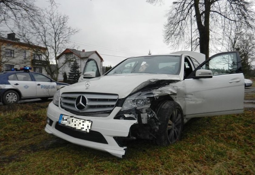 Tym samochodem uciekał "Frog" przed policjantami.