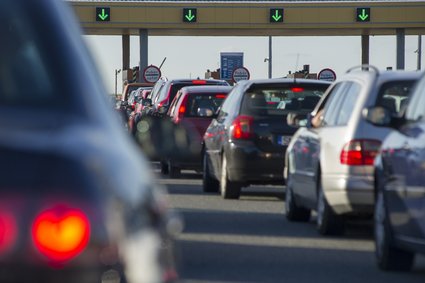 Tankowanie na początku wakacji droższe nawet o 40 zł niż przed rokiem