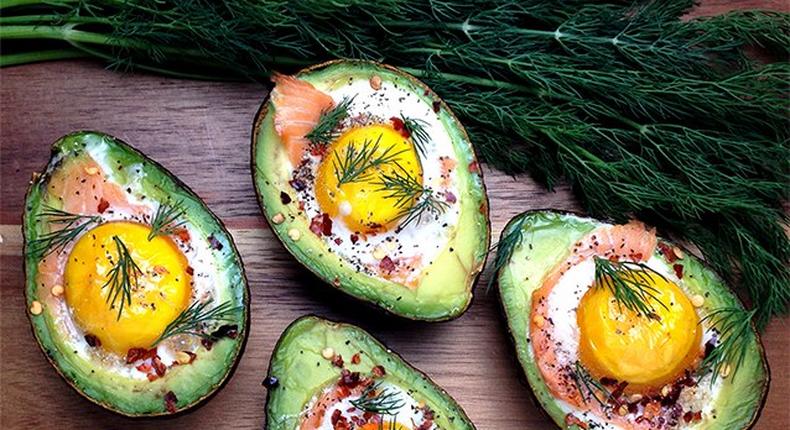 ___4491063___https:______static.pulse.com.gh___webservice___escenic___binary___4491063___2015___12___23___12___Smoked-Salmon-Egg-Stuffed-Avocado-Featured