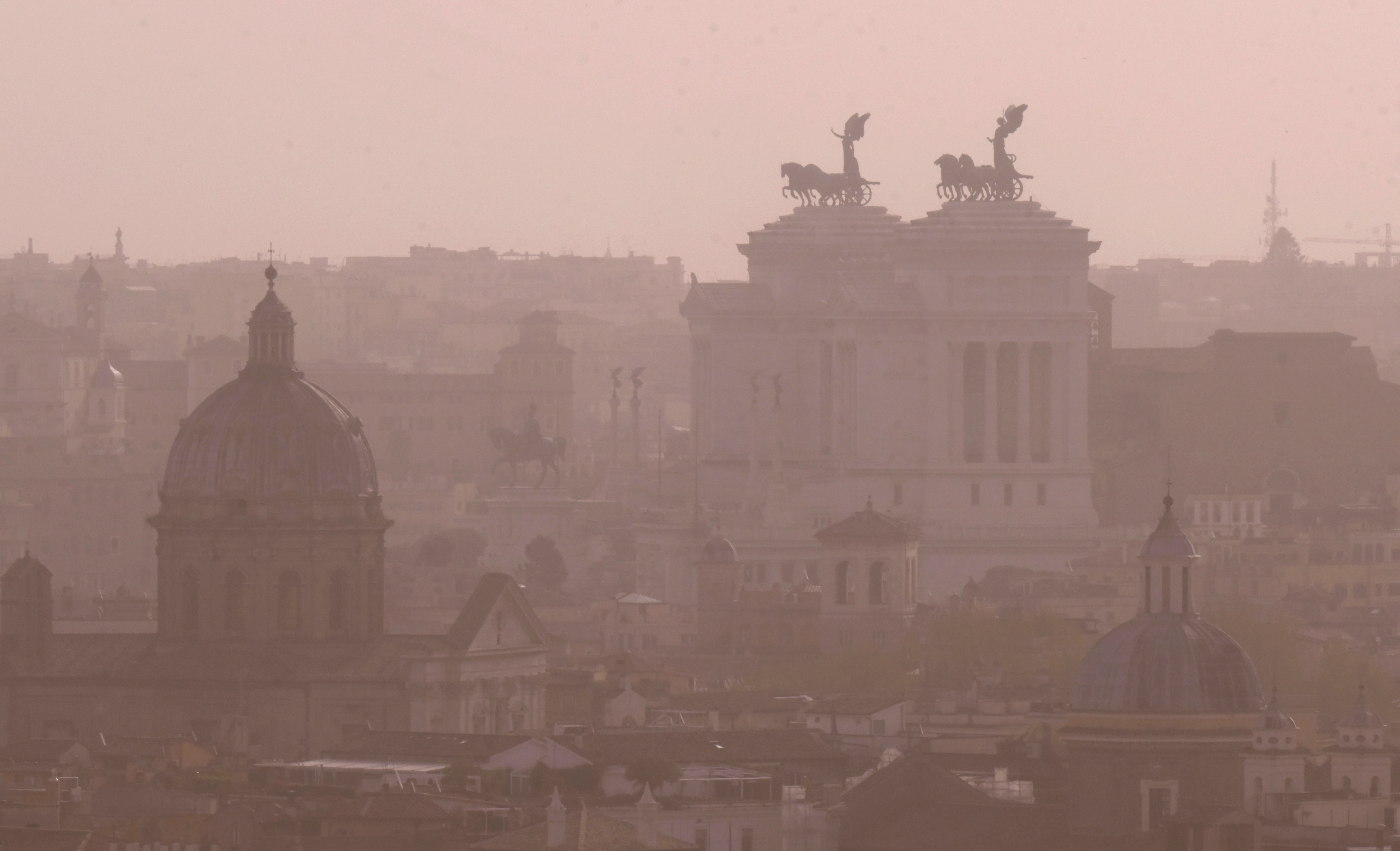 Lazio approva Piano Aria: evitato blocco veicoli a Roma