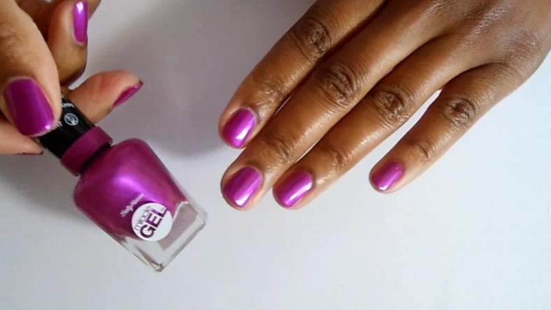 Beauty 7 Things You Should Not Be Doing With Your Gel Manicure
