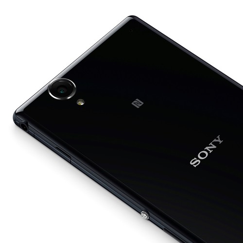 <b>Sony Xperia T2 Ultra</b>
<br>
<br>Procesor: 1.4 GHz Qualcomm MSM8928 Quad Core
<br>RAM: 1GB
<br>Pamięć: 8GB
<br>Ekran: 6
