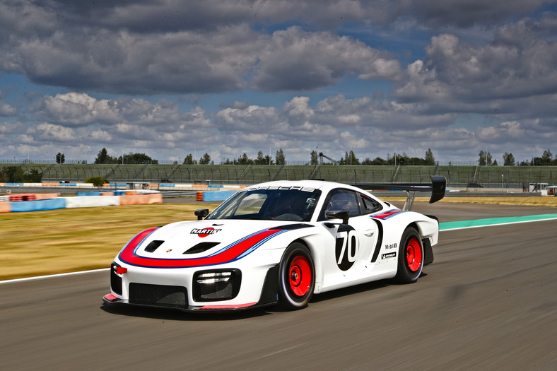 Porsche 935