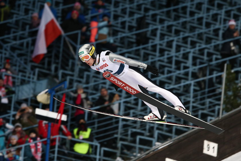 Polski skoczek wrócił wcześniej do domu