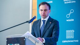 nowy podatek? minister finansów komentuje ceny paliw