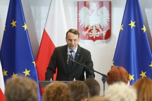Sikorski o śmierci żołnierza na granicy: Obiecuję, że władze białoruskie poniosą za to konsekwencje