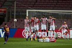 Udany rewanż Barcelony za mecz o Superpuchar. 650. gol Lionela Messiego