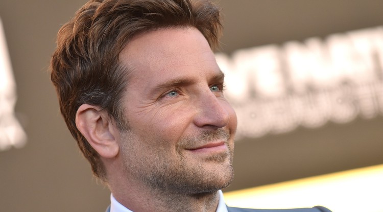 Bradley Cooper szakítani készül modell párjával