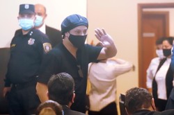 Ronaldinho na wolności po prawie półrocznym zatrzymaniu