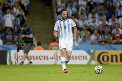 Higuain opuszcza "Starą Damę". Nadszedł czas Milika w "Juve"?