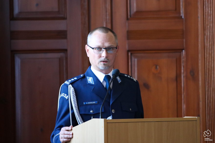 Święto policji w Pszczynie i awanse funkcjonariuszy - 20.07.2022 - autor: powiat