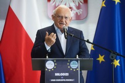 'To koniec demokracji'. Leszek Miller uderza w Tuska i Bodnara