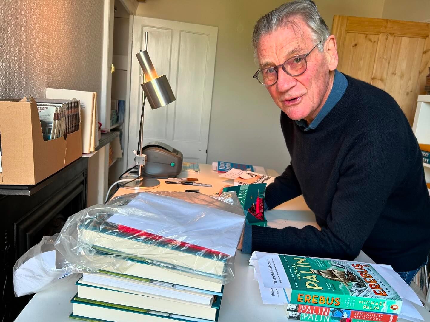 Herec a komik Michael Palin.