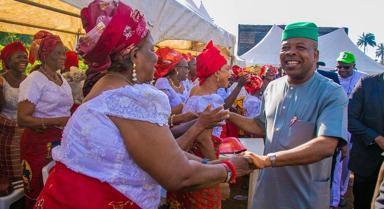 Gov Ihedioha of Imo acknowledges cheers from women groups as he flags-off a project (Imo state govt)