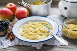 Ova zaboravljena žitarica je pravi MELEM ZA CREVA: Topi salo, čisti jetru i dugo drži sitost, a kad vidite kako DELUJE NA KOŽU JEŠĆETE JE SVAKOG JUTRA