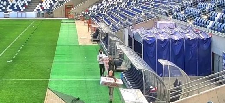 Dzieci okradły miejski stadion. Policja publikuje ich wizerunki