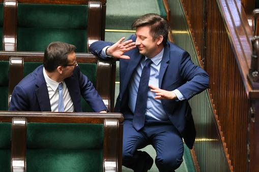 Premier Mateusz Morawiecki i Michał Dworczyk podczas posiedzenia Sejmu, Warszawa, 14 maja 2020 r.