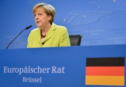 Dziennikarz śpiewa z okazji urodzin Merkel. Zobacz WIDEO