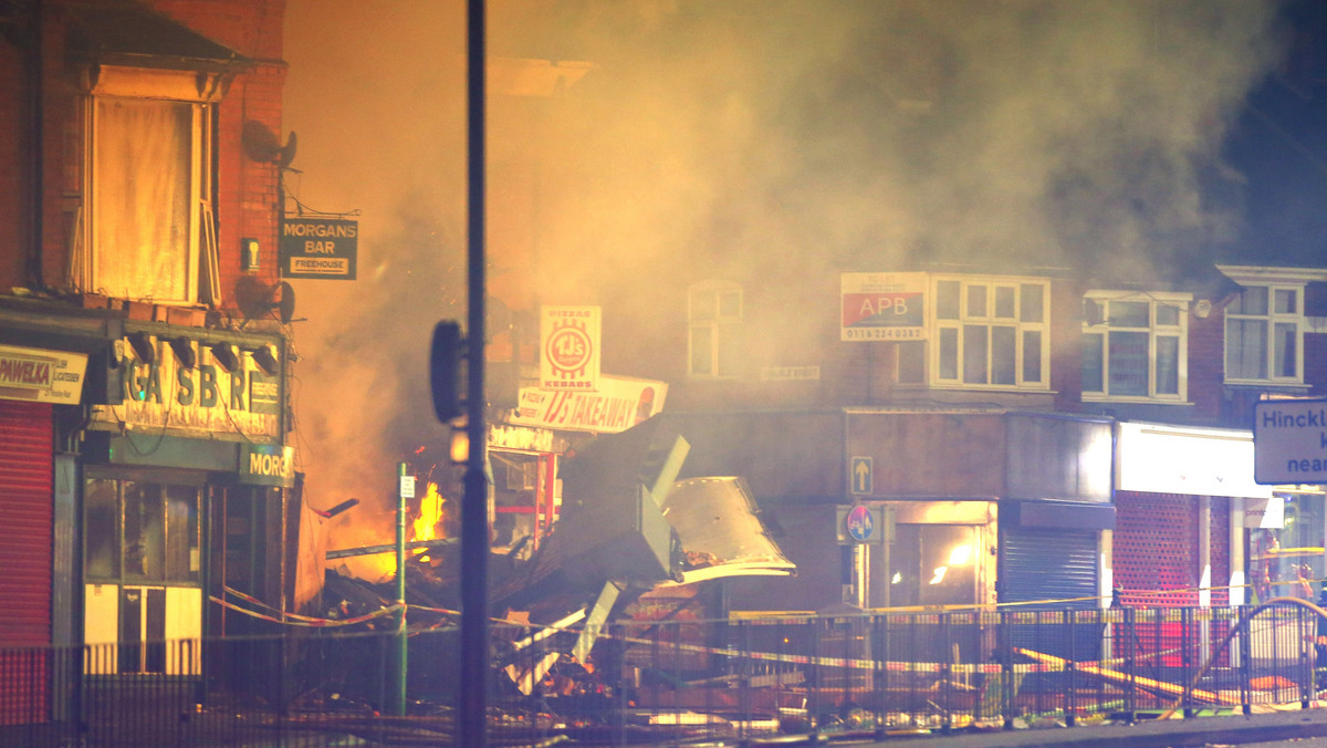 Według brytyjskich mediów, do eksplozji doszło w polskim sklepie w brytyjskim Leicester. Policja nie potwierdziła na razie tej informacji. Ogłosiła jedynie, że doszło do "poważnego zajścia". Sześć osób trafiło do szpitala, dwie są w stanie krytycznym - podaje Reuters.