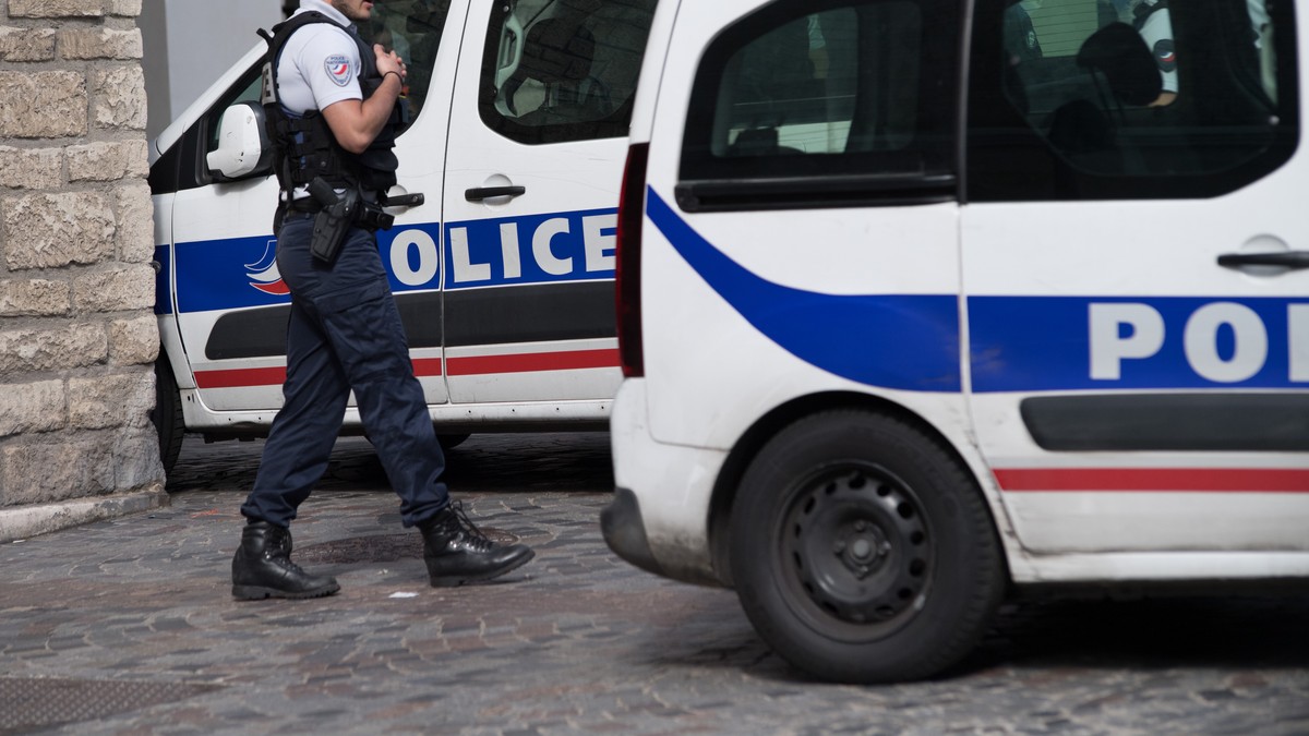 Z mieszkania od lat nikt nie wychodził. Dopiero ślusarz odkrył mroczną prawdę