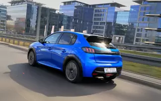 Peugeot 208 1.2 PureTech – zachwyca urodą i osiągami, ale już nie ceną 