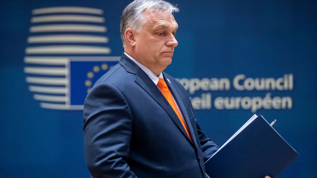 Bruksela strofuje Orbana i zamraża miliardy euro dla Węgier
