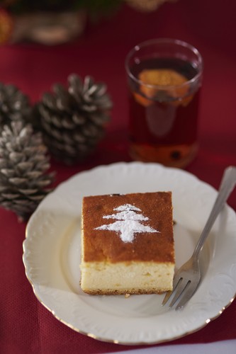 <b>Sernik</b>
Ciasto uniwersalne, ale bez niego święta nie smakują tak, jak powinny.