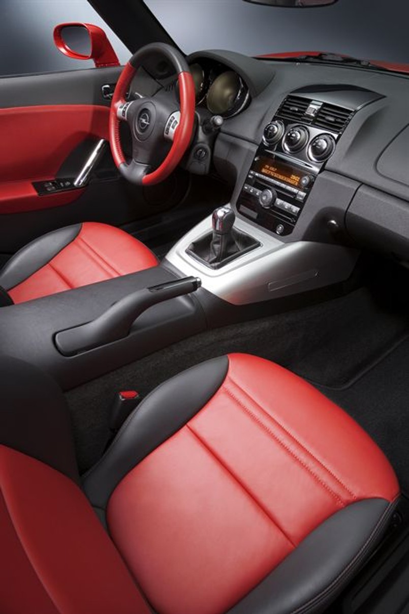 GT, najnowszy roadster Opla