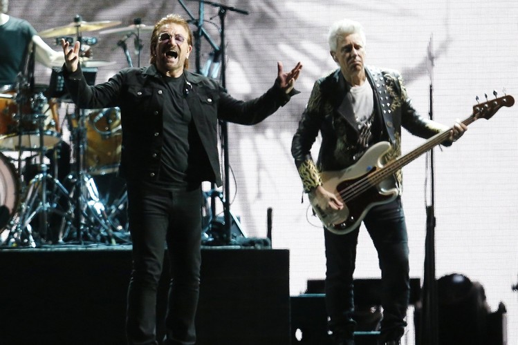 U2 podczas trasy 'The Joshua Tree 2017' - koncert w Santiago de Chile 14.10.2017