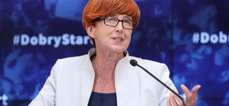 Minister Rafalska tłumaczy zasady programu "Dobry Start"