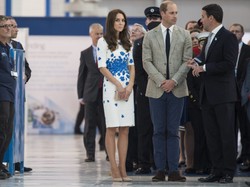 Draka na Wyspach! Księżna Kate w kontrowersyjnej sukience... FOTO