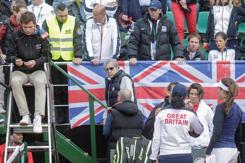 Emocjonalne odpowiedź Williams na rasistowską obrazę