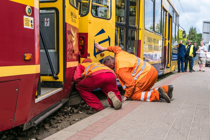 Uwaga objazdy! Zderzenie tramwajów na Limanowskiego