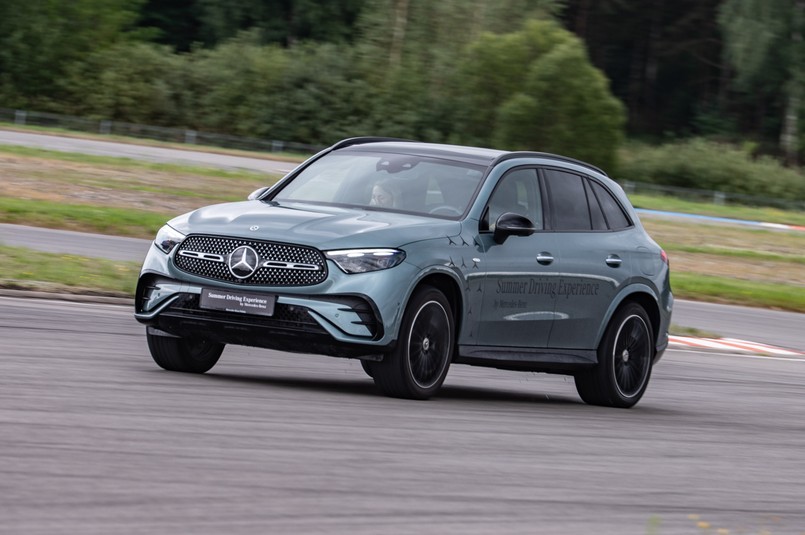 Summer Driving Experience by Mercedes-Benz