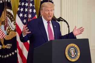 Trump o ataku Izraela na Iran: "Znakomity. Będzie ich więcej"