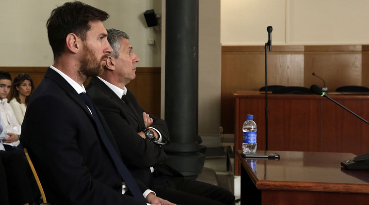 Lionel Messi a bíróságon/Fotó: AFP