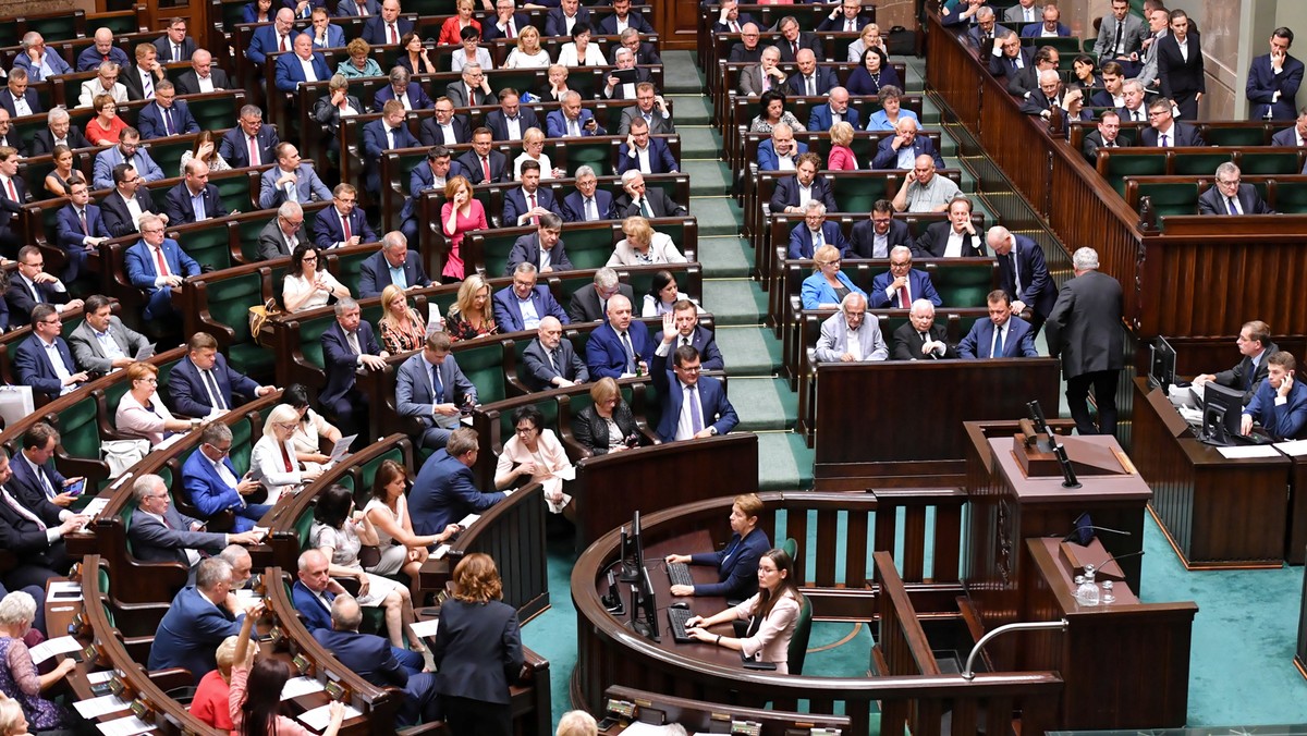 Świadczenie uzupełniające dla niepełnosprawnych. Sejm przyjął poprawki