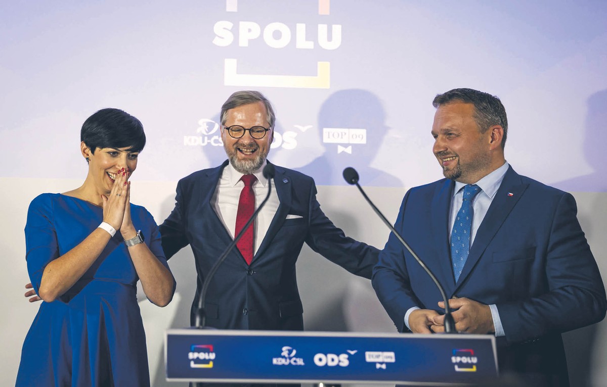 Liderzy Razem: od lewej Markéta Adamová, Petr Fiala i Marian Jurečka